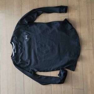 Mens Under Armour long sleeve, brand new.